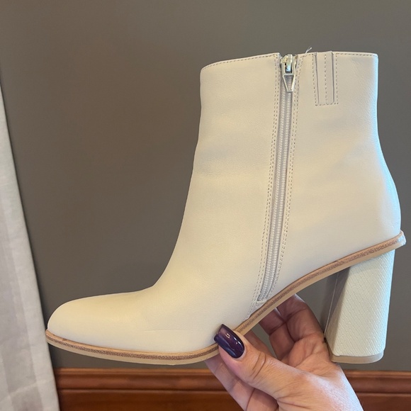 Dolce Vita Cream Ankle Boots - Picture 3 of 16